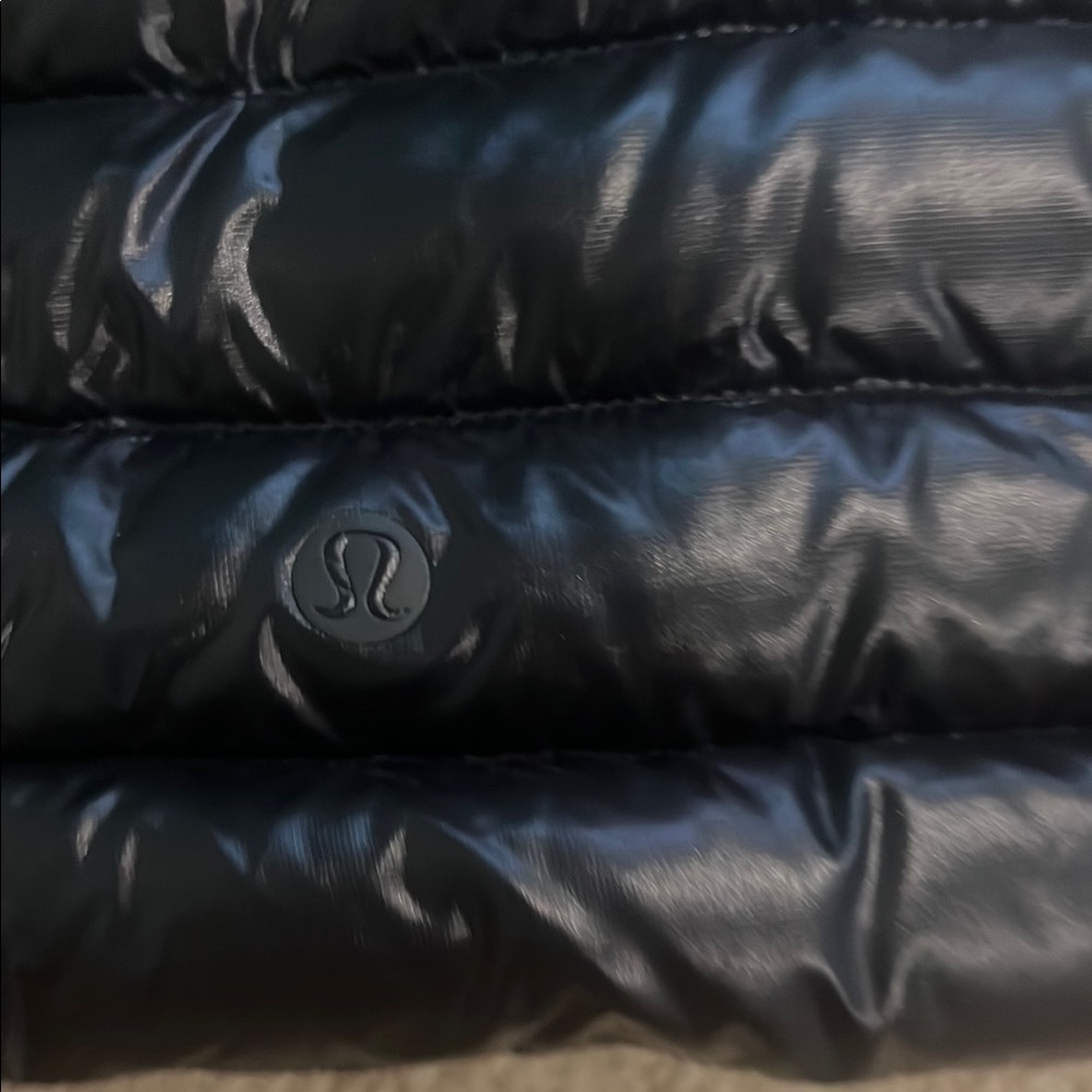 Lululemon jacket - Picture 8 of 8